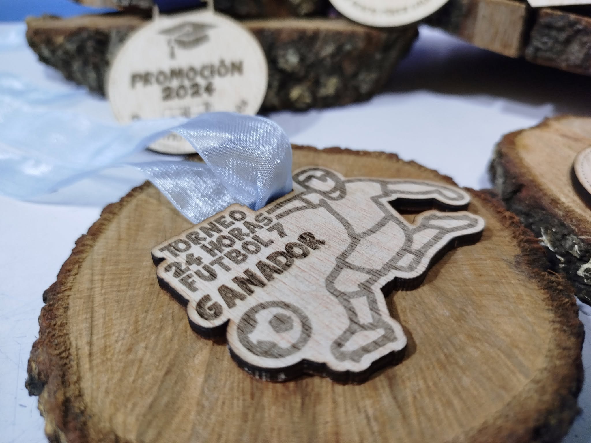 Medalla de Madera Personalizada — Detalles para eventos - Vista 8